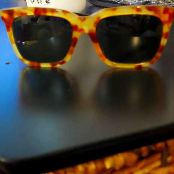 Gucci women\'s glasses